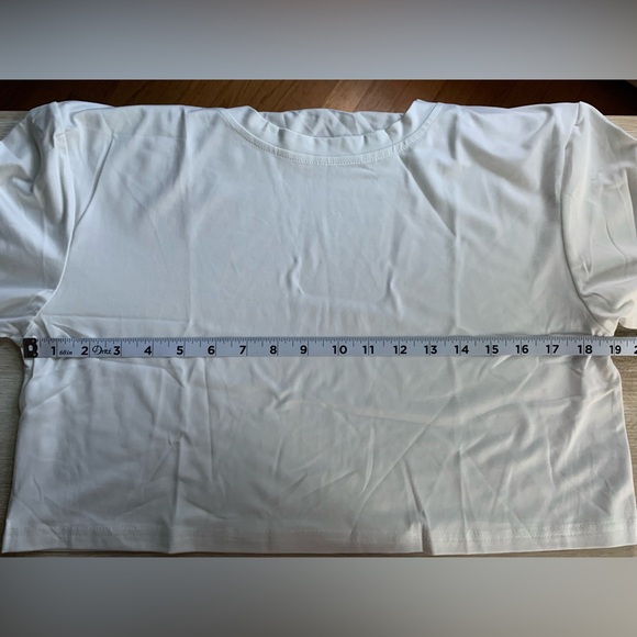 Women’s Bright White Crew Neck Crop Top. Size L - Picture 6 of 8